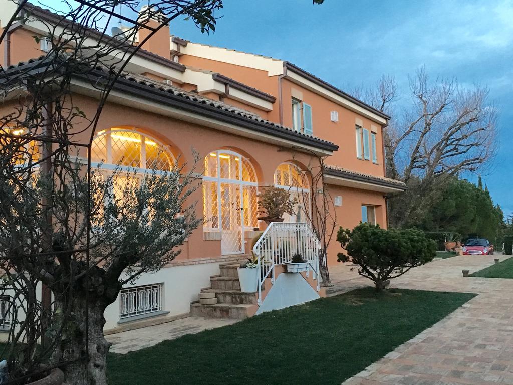 Villa Silvio Civitanova Alta Esterno foto